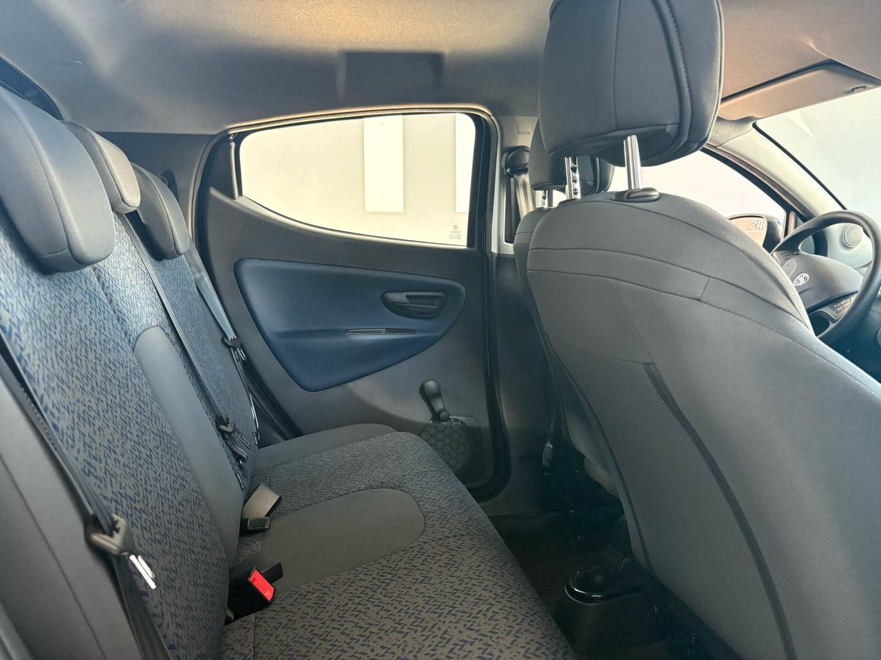 Lancia Ypsilon 1.0 FireFly 5 porte S&S Hybrid Oro
