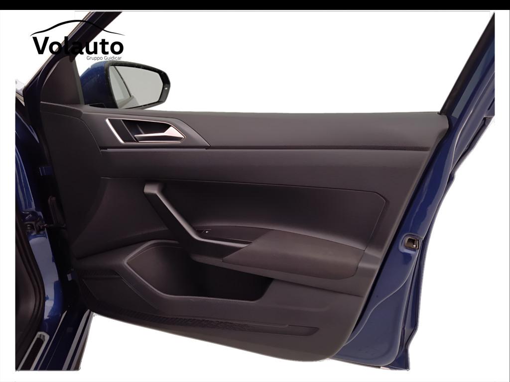VOLKSWAGEN Polo VI 2022 - Polo 1.0 tsi R-Line 95cv