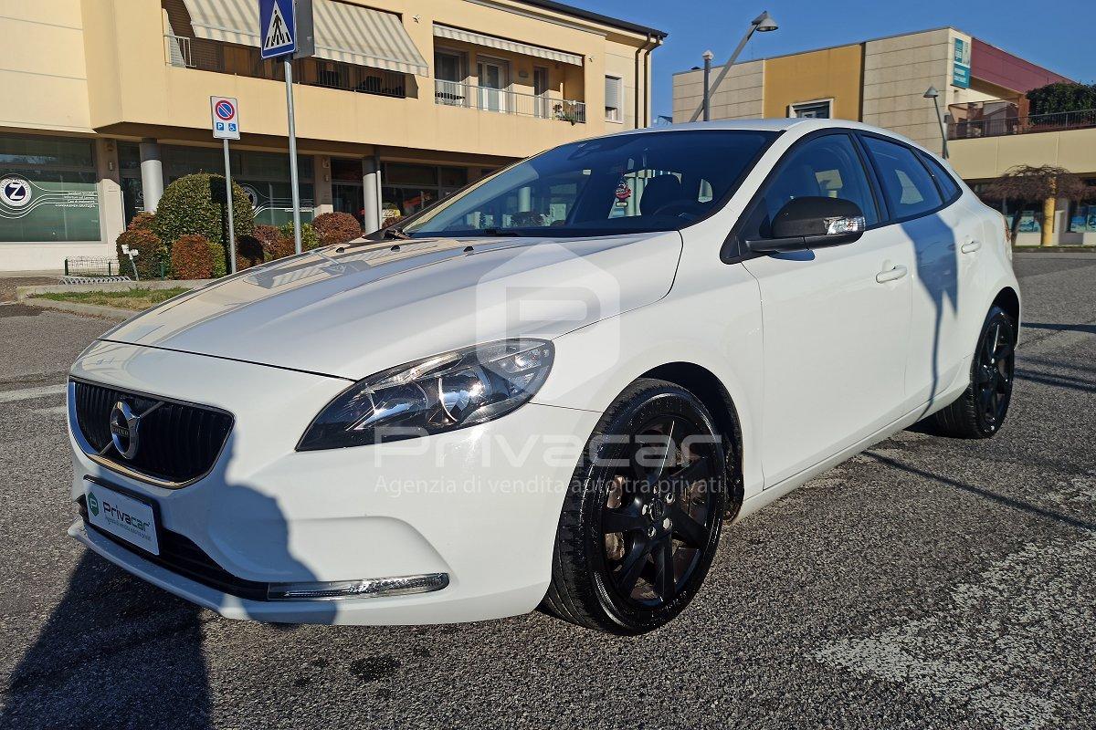 VOLVO V40 D2 Kinetic