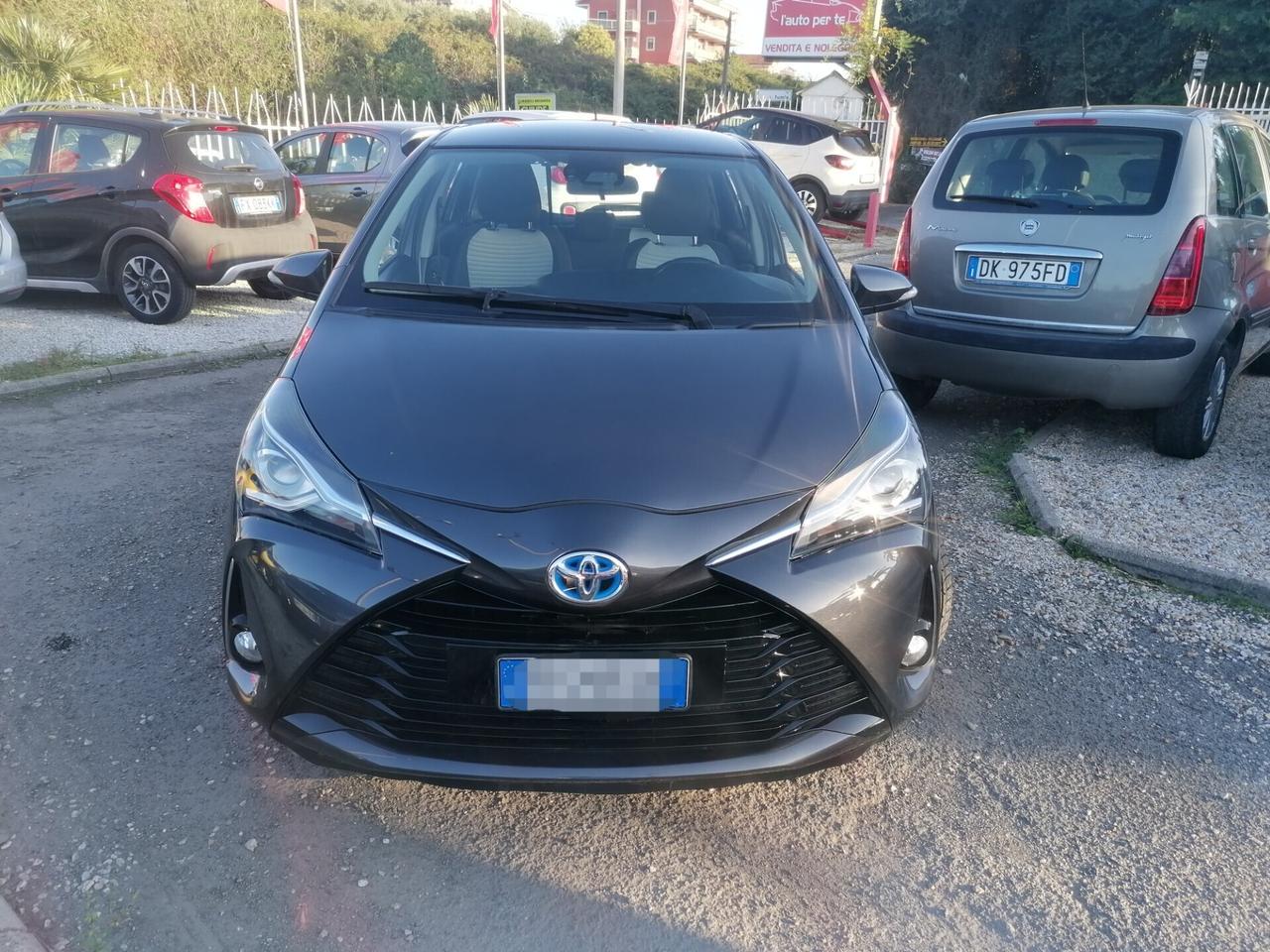 Toyota Yaris 1.5 Hybrid 5 porte Business