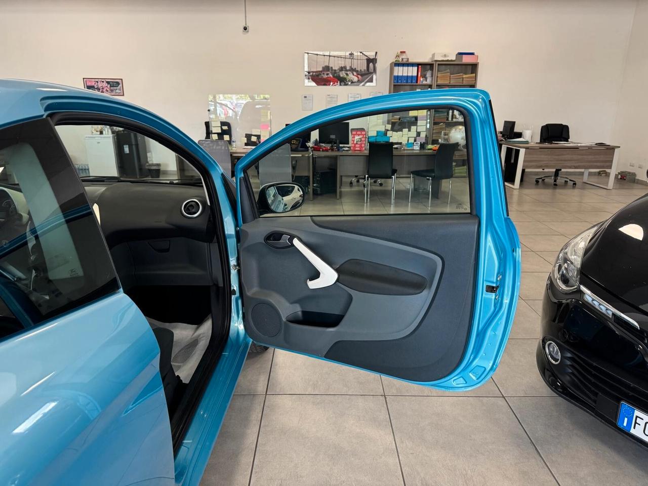 Ford Ka 1.2 BENZ TITANIUM NEOPAT 2009