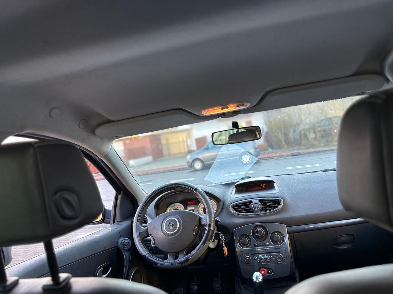 Renault Clio 1.2 16V 5 porte Dynamique