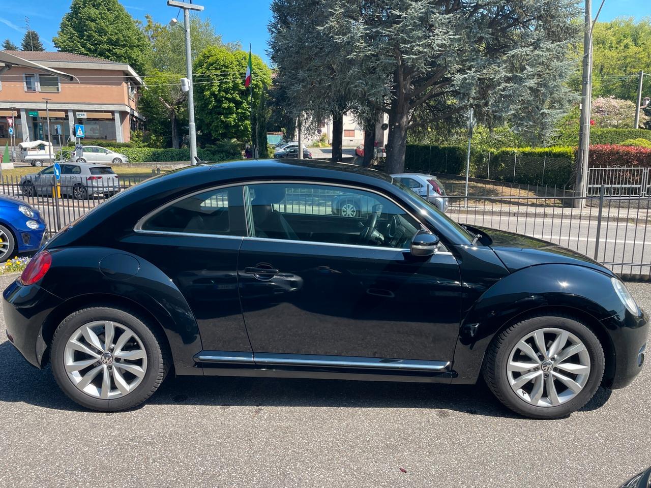 Volkswagen Maggiolino 1.6 TDI Design