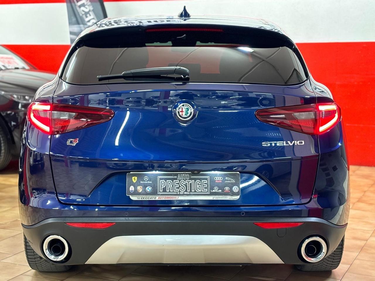 Alfa Romeo Stelvio 2.2 Turbodiesel 209 CV AT8 Q4 Super