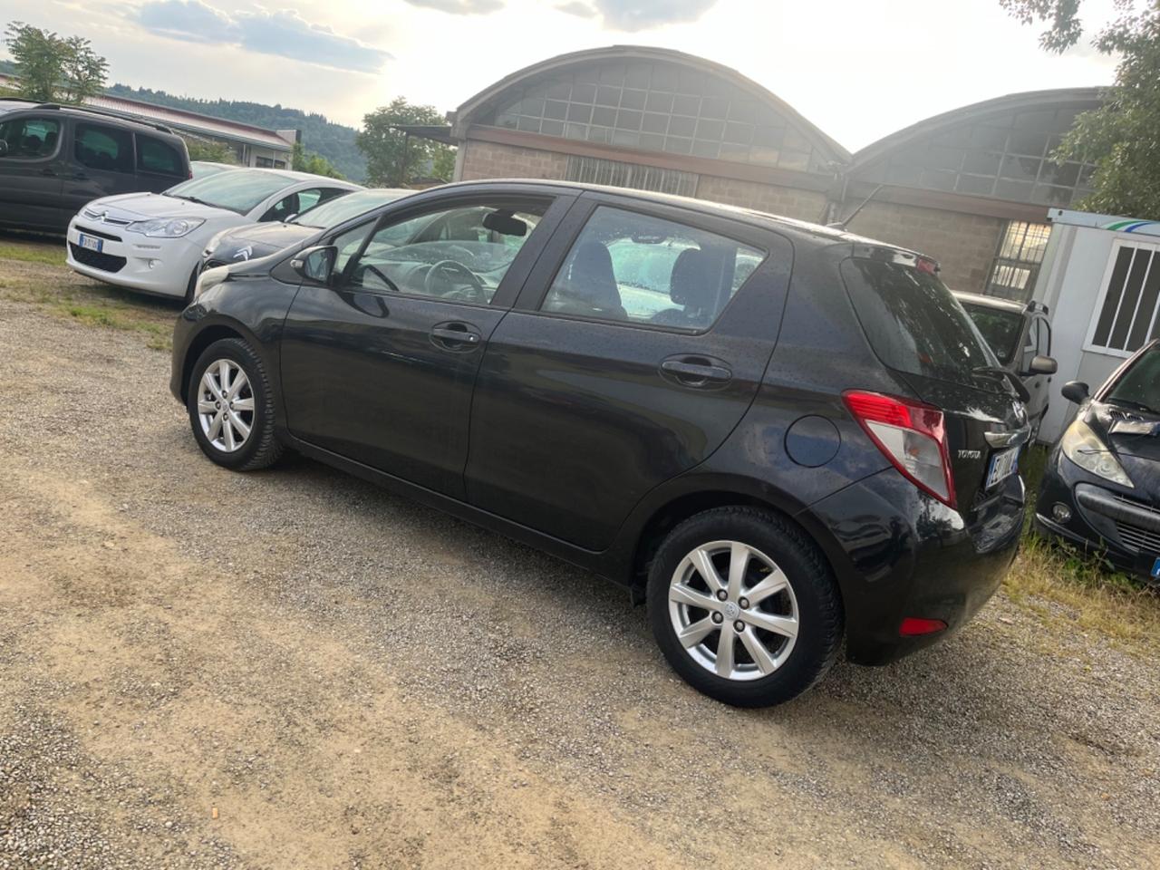 Toyota Yaris 1.0 5 porte Lounge 2012