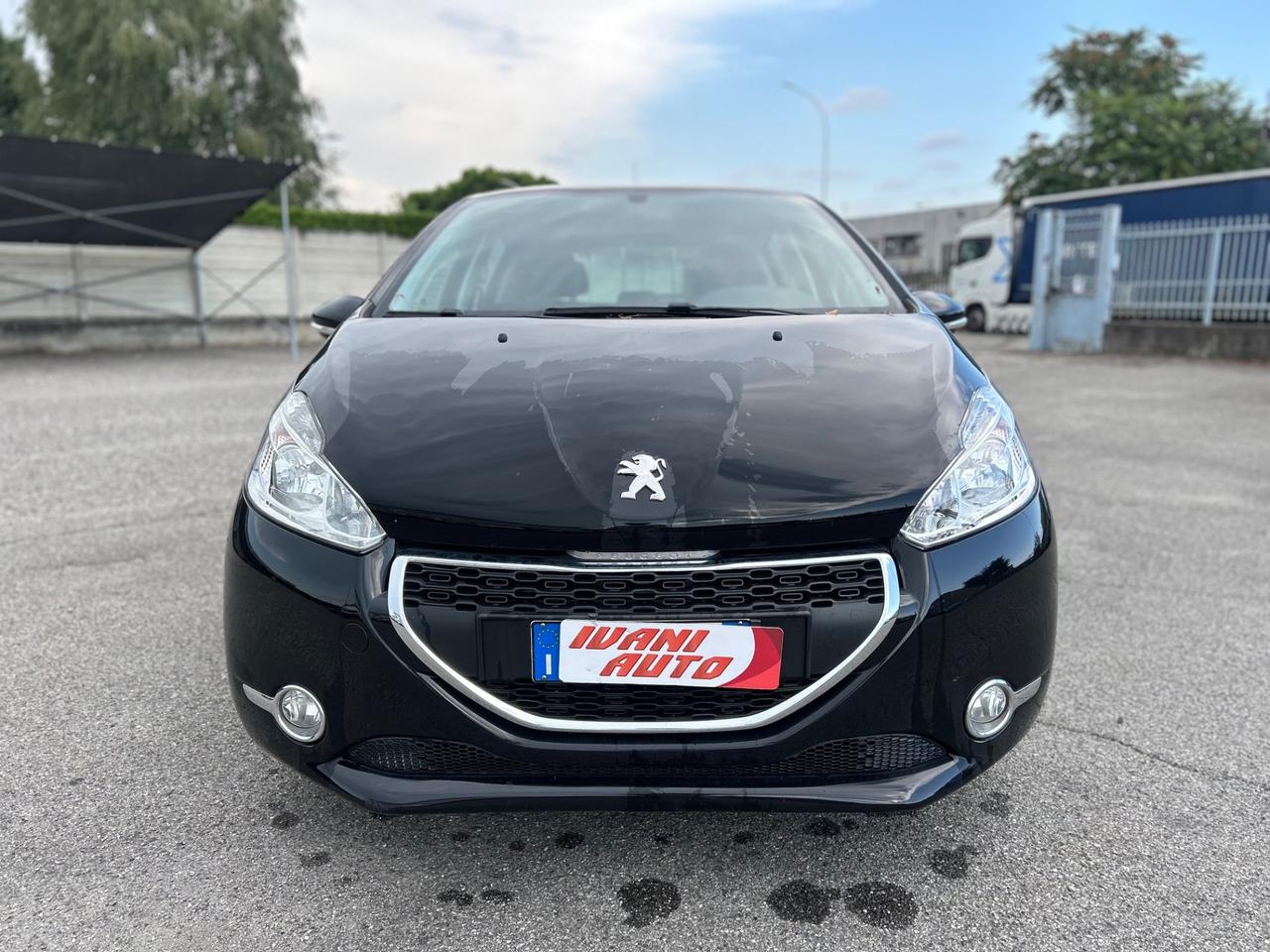 Peugeot 208 1.4 HDi 68 CV LEGGI NOTE