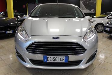 FORD Fiesta 1.2 60CV 5 porte 70000 Km !!! OK NEOPATENTATI