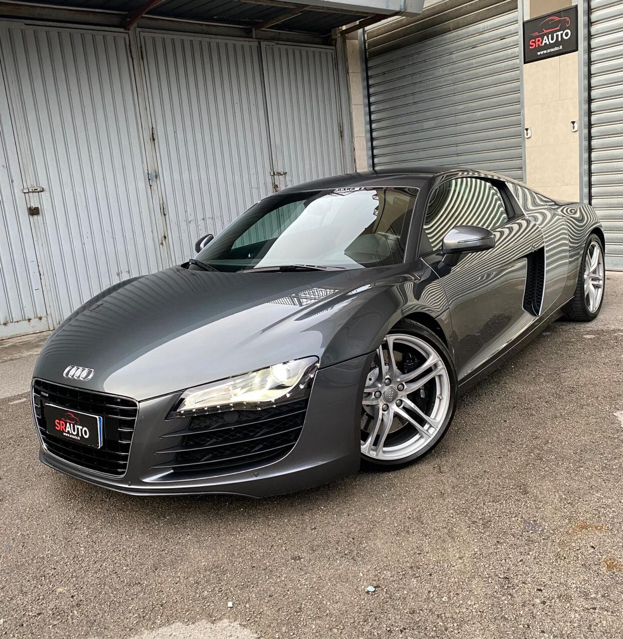 Audi R8 4.2 V8 FSI 420cv quattro R-tronic