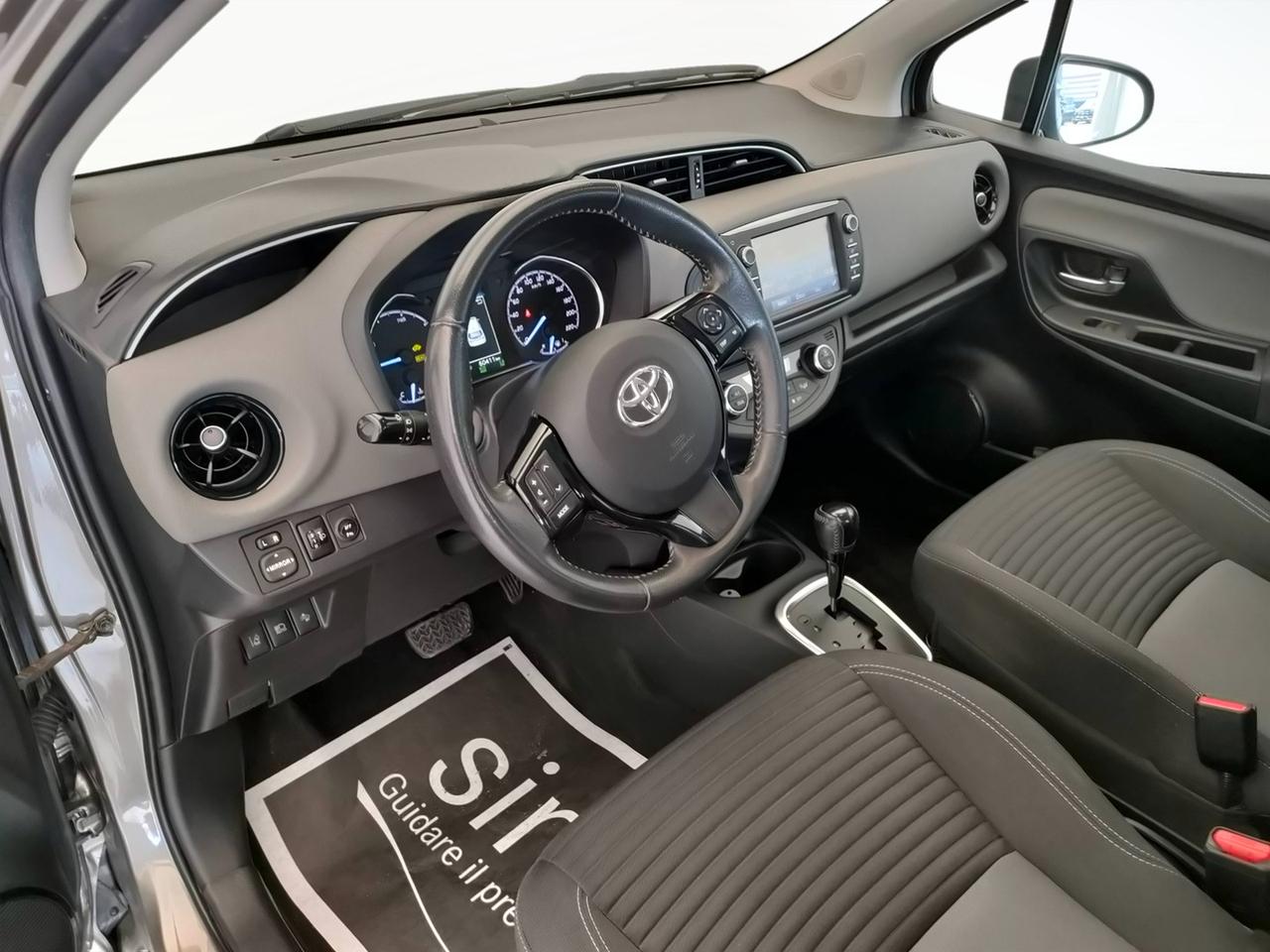 TOYOTA Yaris III 2017 - Yaris 5p 1.5h Active