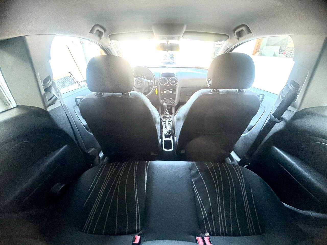 Opel Corsa 1.2 OK Neopatentati.