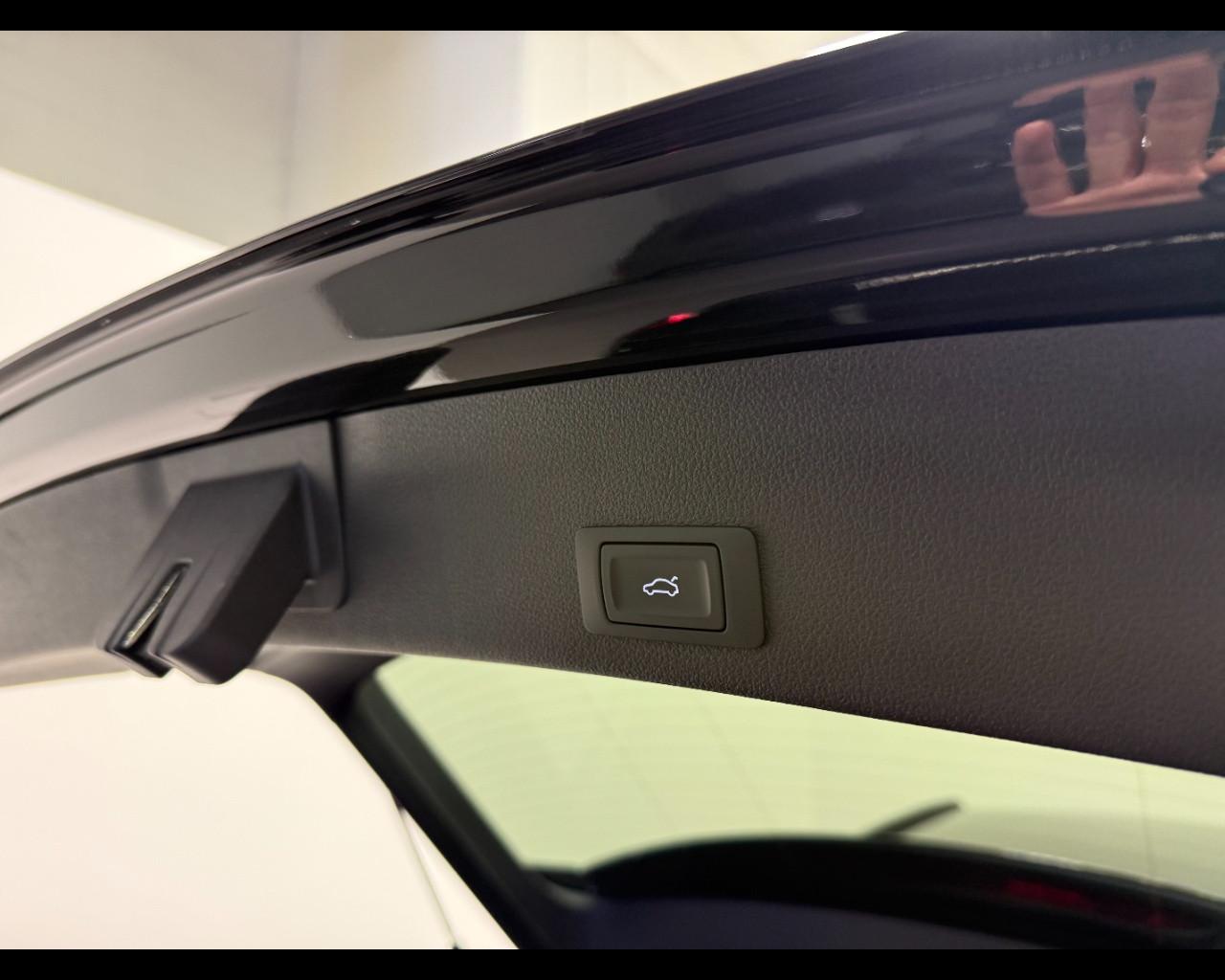 AUDI A6 AVANT 40 TDI MHEV S-TRONCI S LINE EDITION