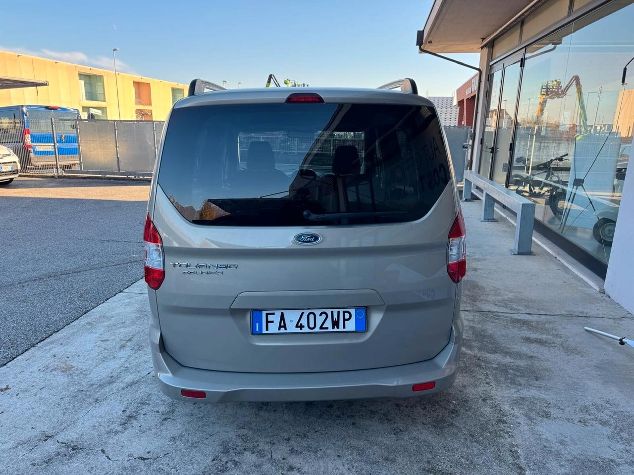 Ford Tourneo Courier 1.5 TDCI 75 CV Plus