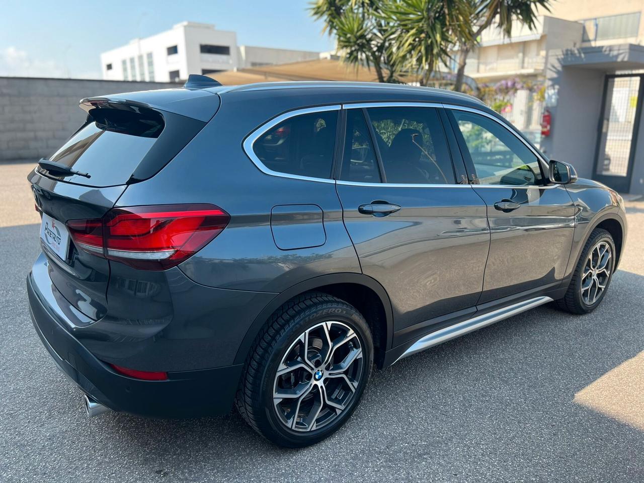 Bmw X1 sdrive18d xLine auto LED/NAVI/PELLE/18; PERFETTA