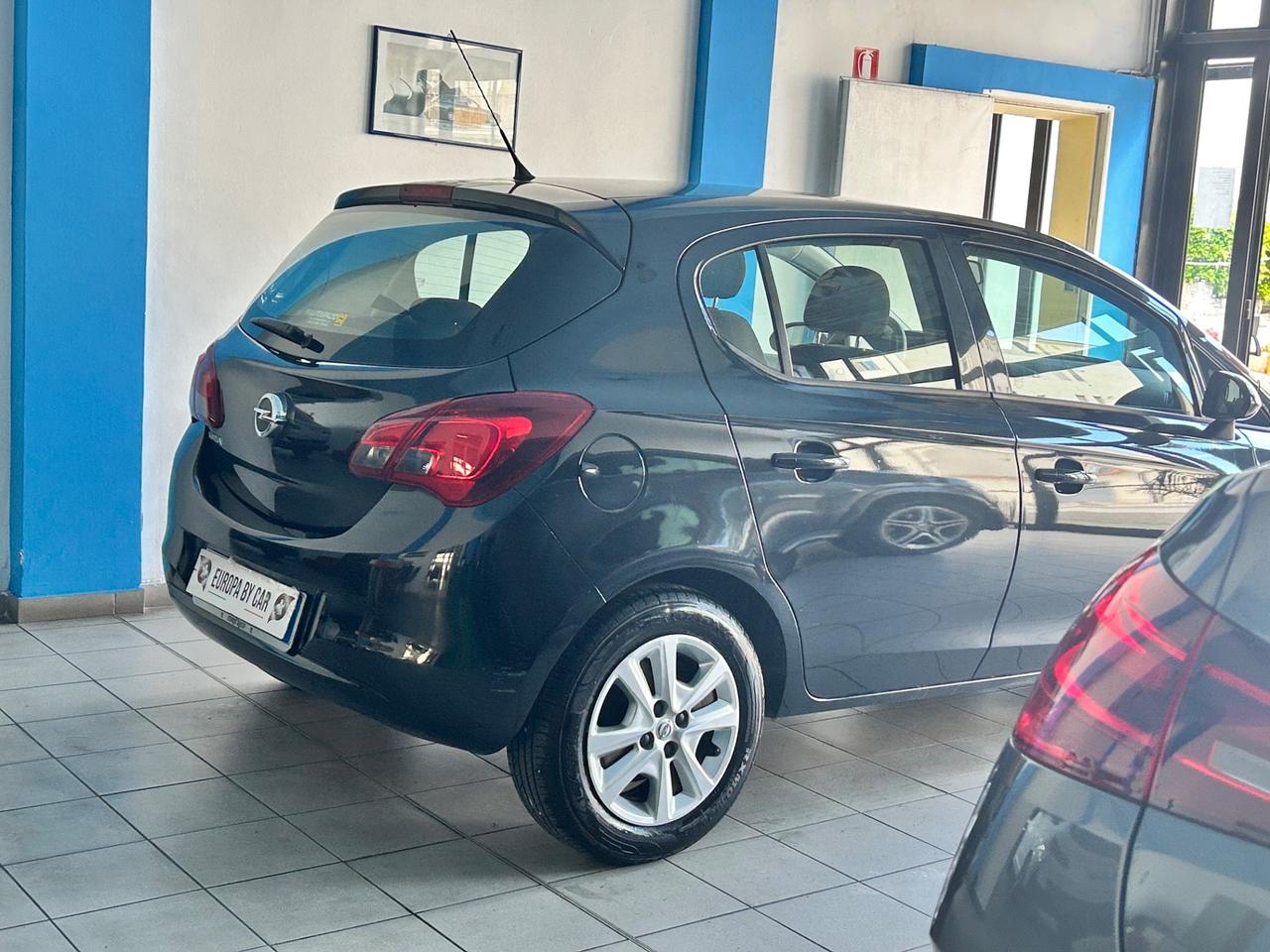 Opel Corsa 1.2 5 porte