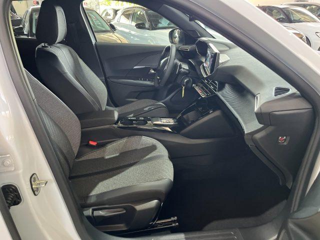 PEUGEOT 2008 1.2 T 130CV EAT8 Allure /NAVI/LED/TELECAM/PARK