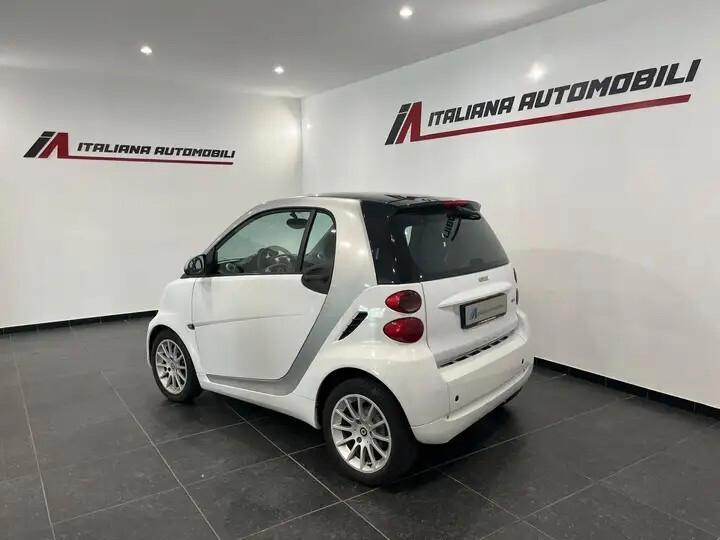 Smart ForTwo 1000 62 kW coupé passion