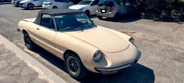 Alfa Romeo Spider 2000
