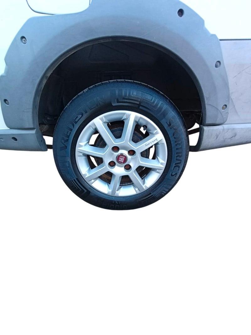 FIAT Strada 1.3 MJT 95CV Pick-up Trekking