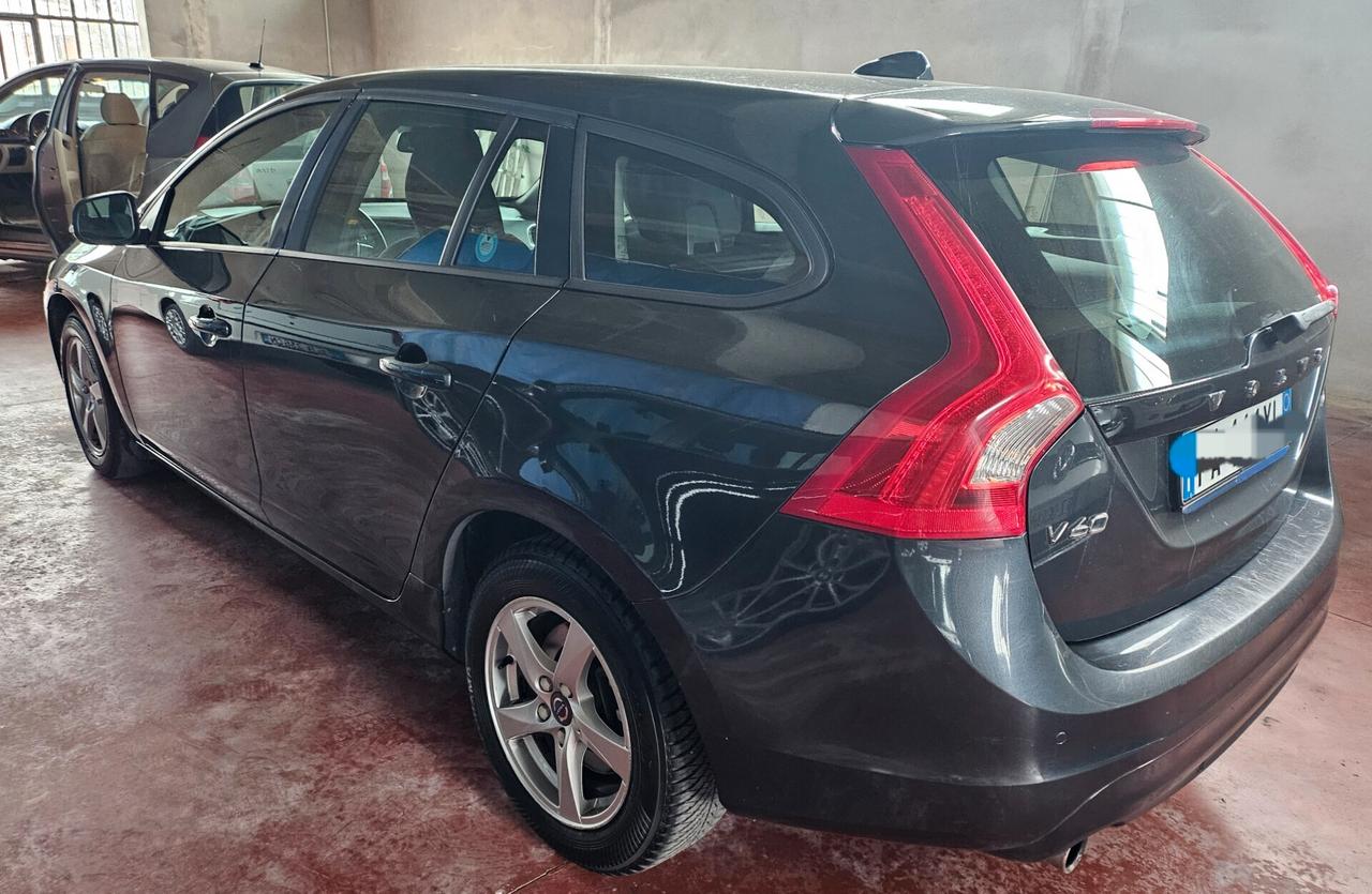 Volvo V60 D2 Momentum