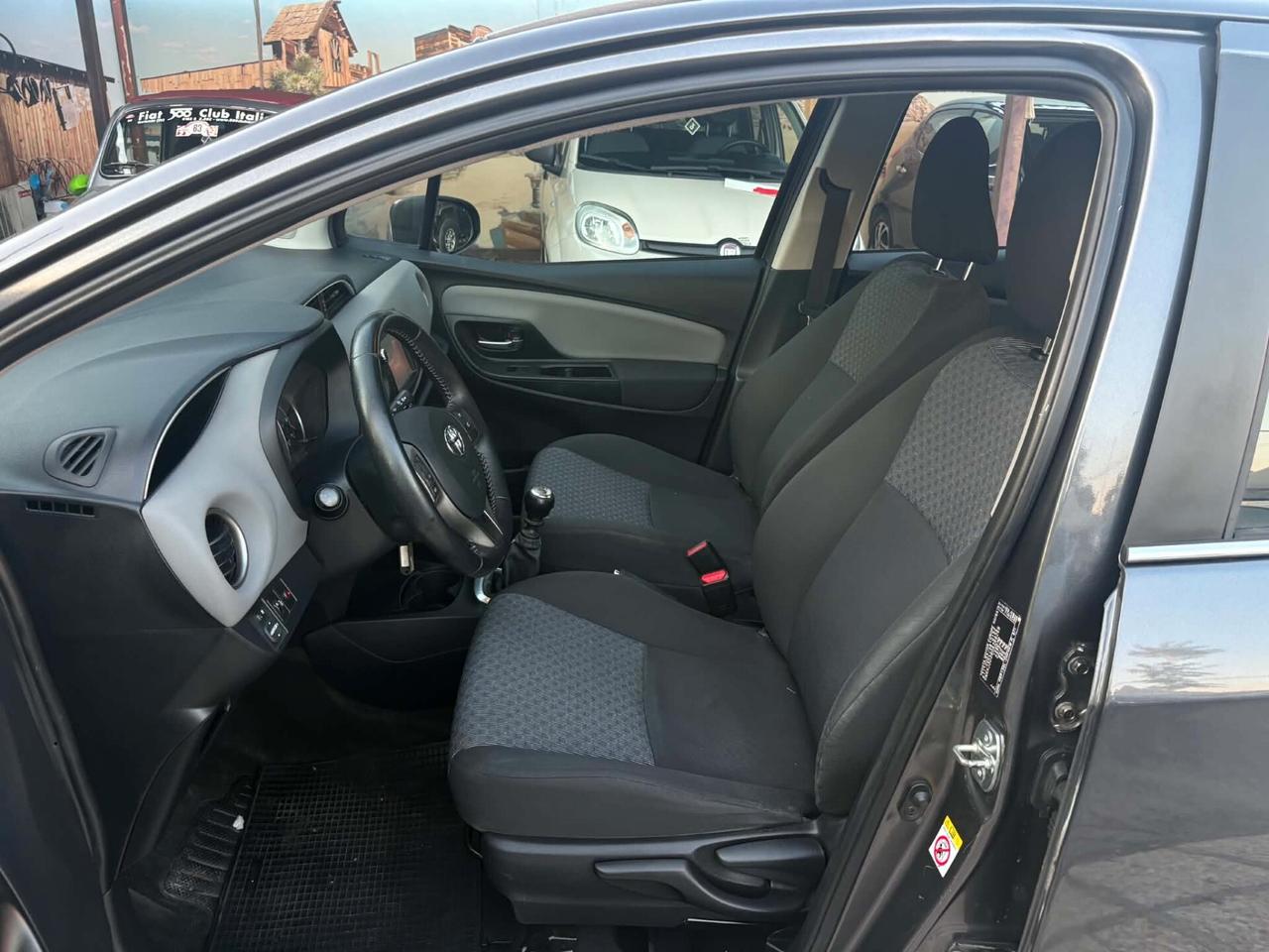 Toyota Yaris 1.3 5 porte Lounge