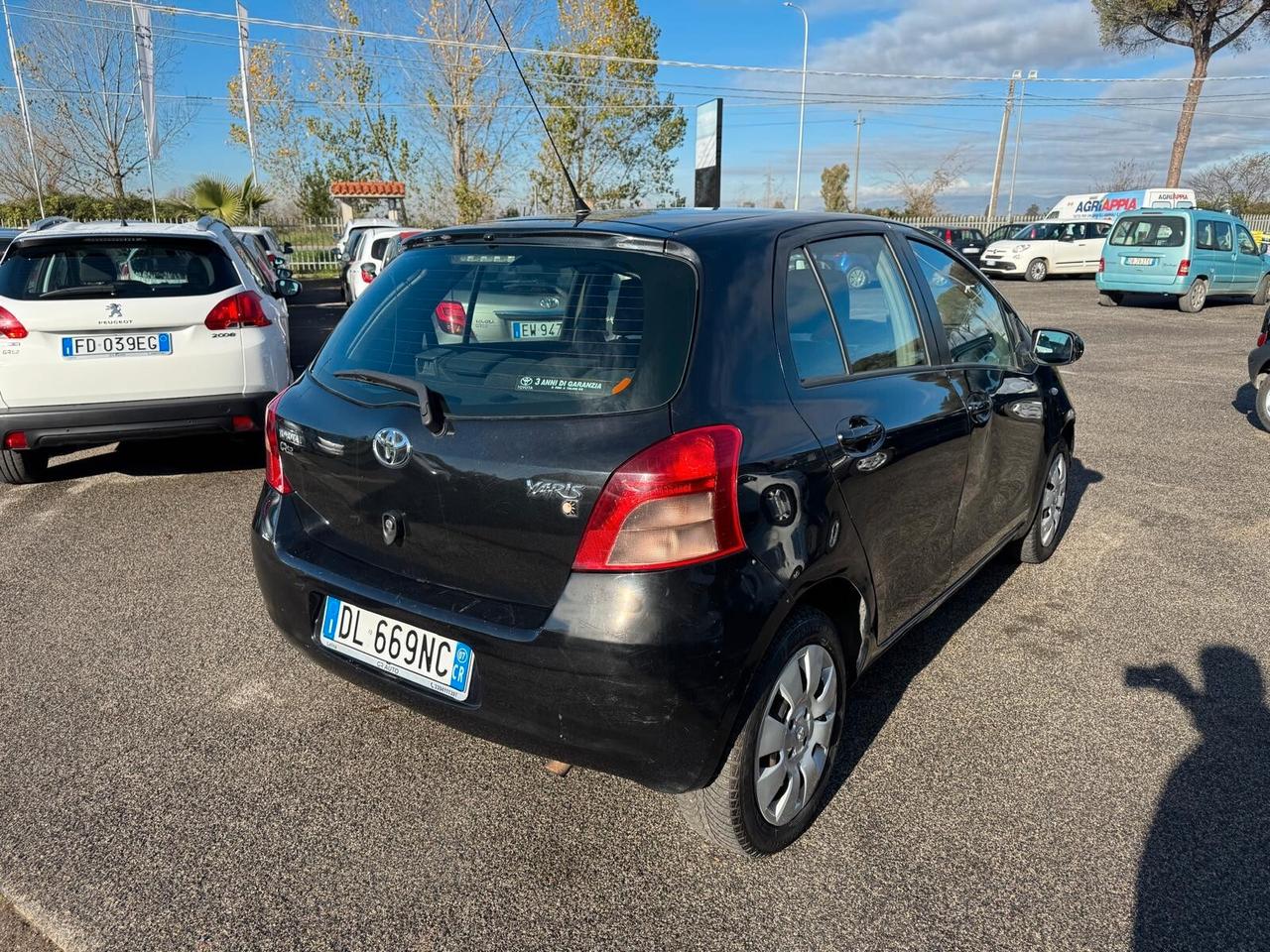 Toyota Yaris 1.3 BENZ NEOPATENTATI 2007