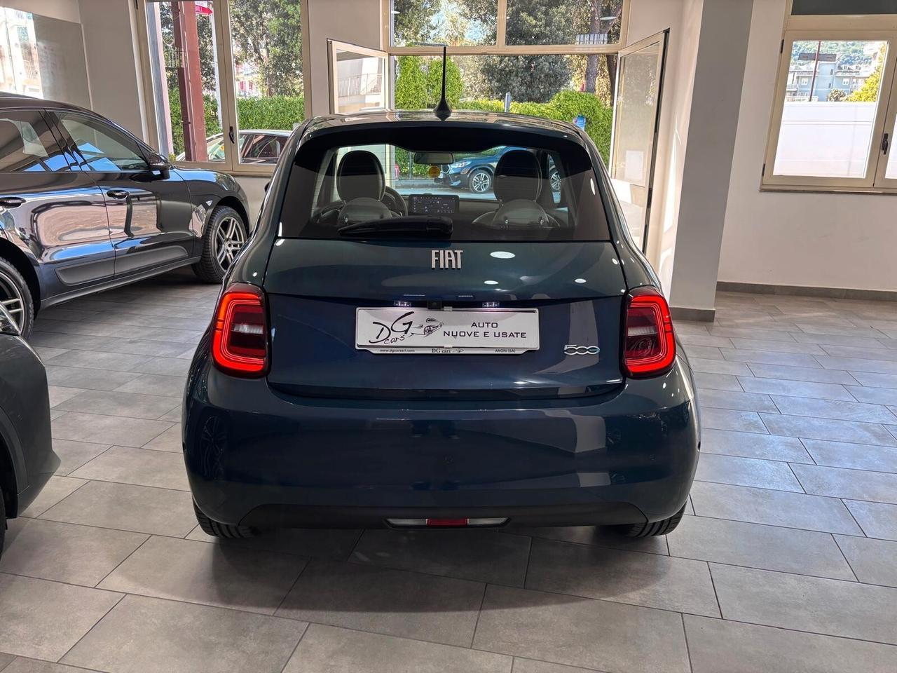 FIAT 500E "LA PRIMA" 42KWH TETTO-NAVI