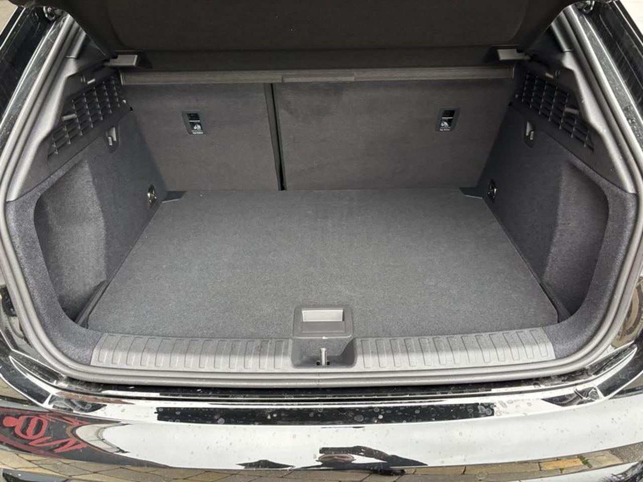 Audi A3 SPB TFSI 110 kW S tronic S line edition MATRIX