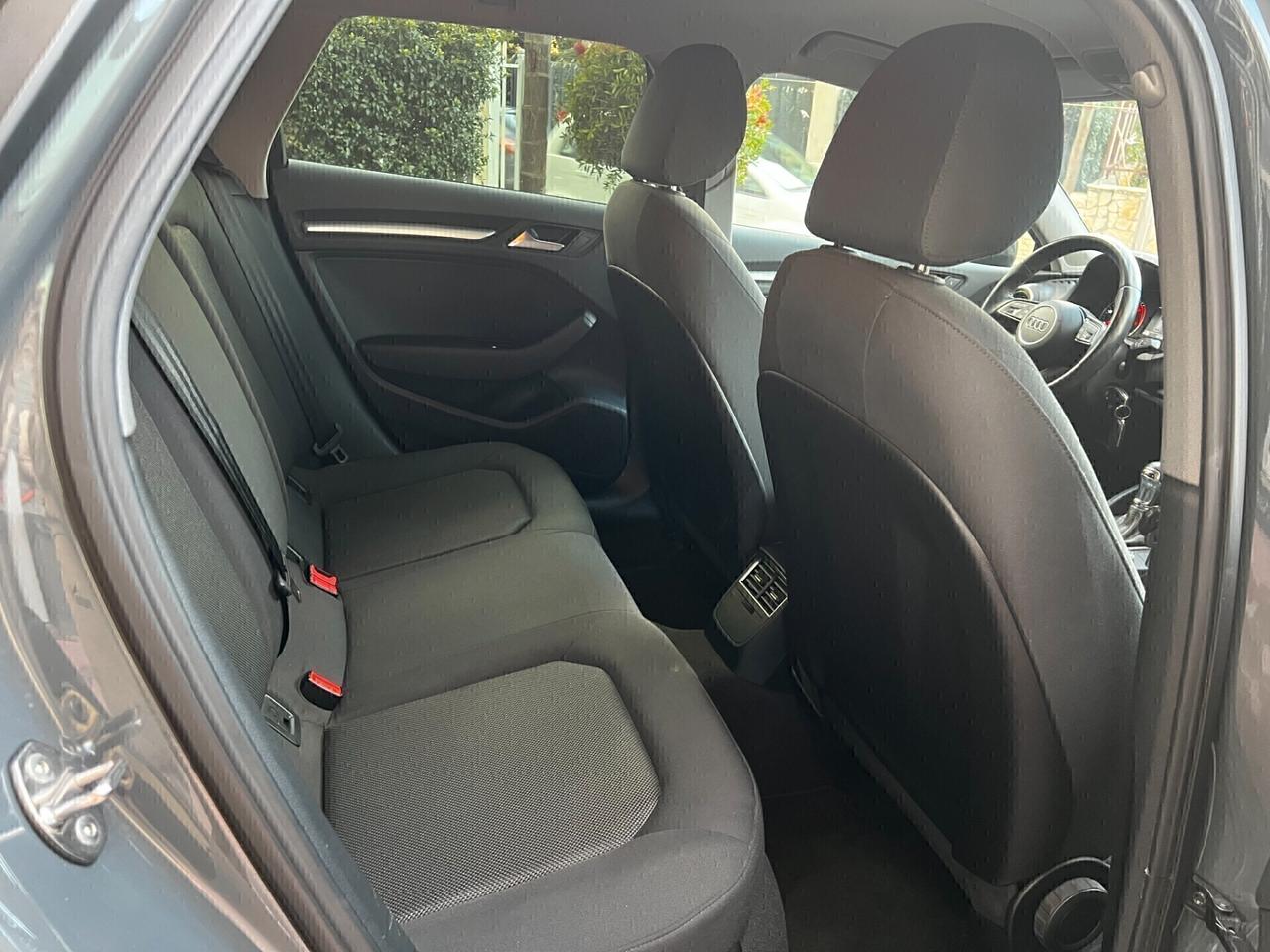 Audi A3 SPB 30 TDI S Tronic- 2019-NAVI