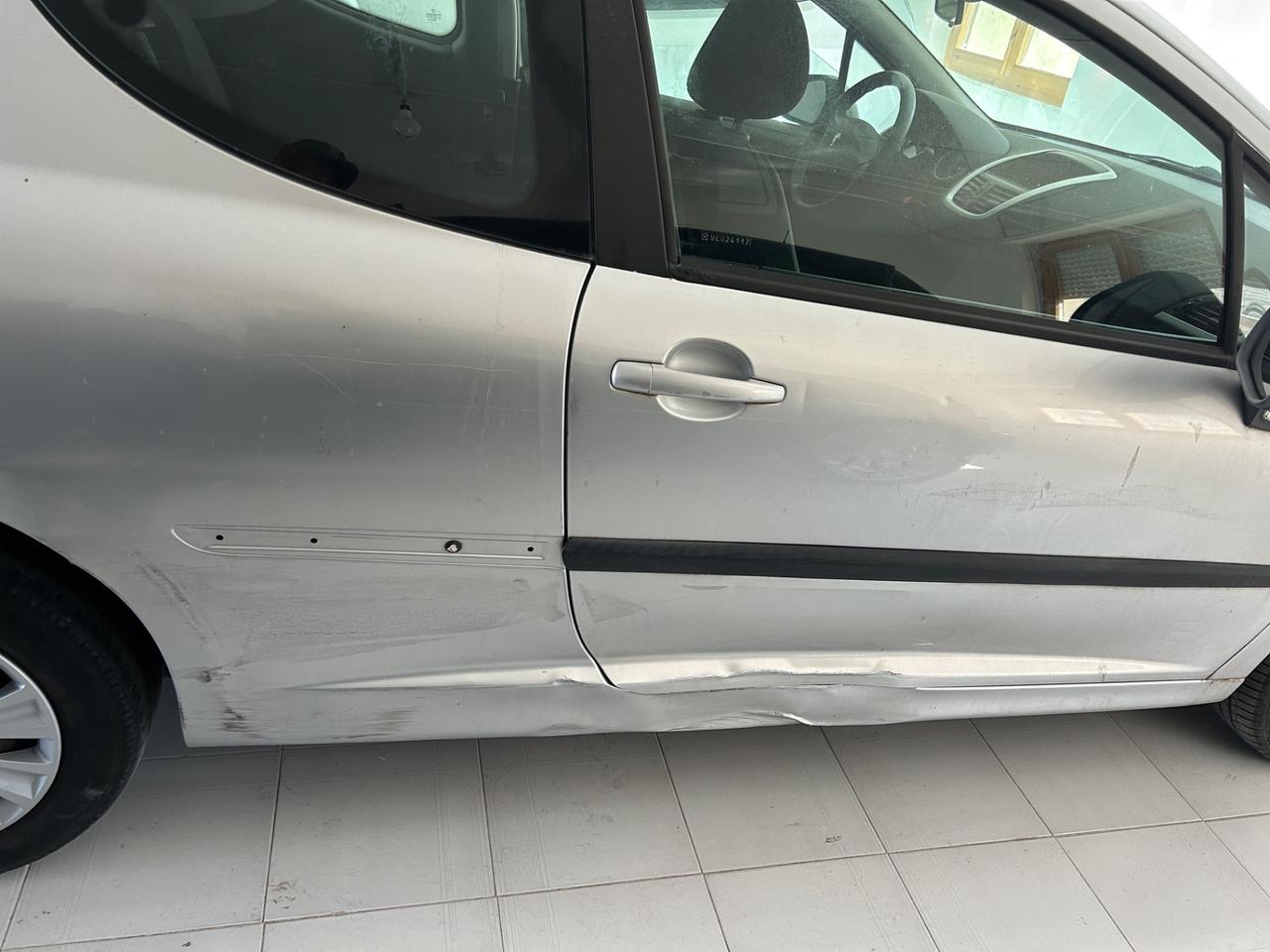 Peugeot 207 LEGGERE BENE