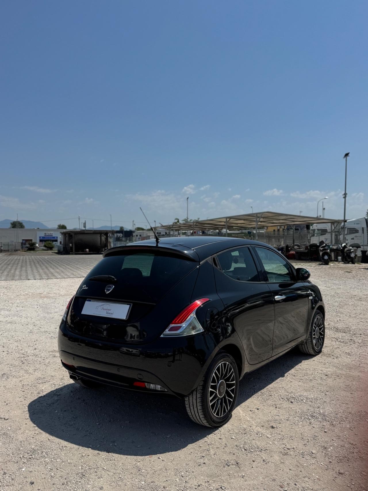 Lancia Ypsilon 1.3 MJT 16V 80 CV 5 porte S&S MYA