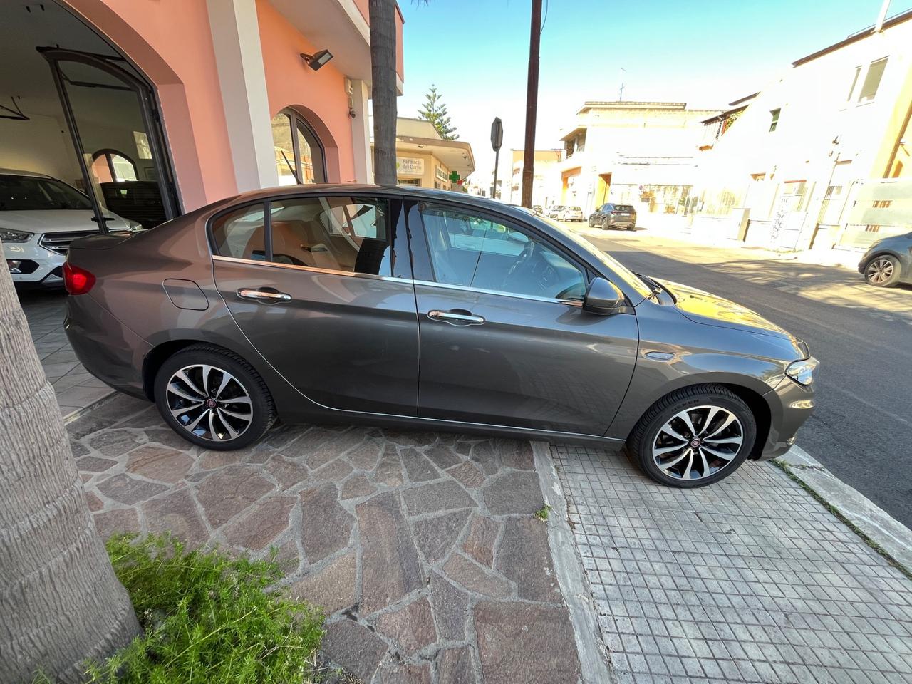 Fiat Tipo 1.6 Mjt 4 porte Lounge