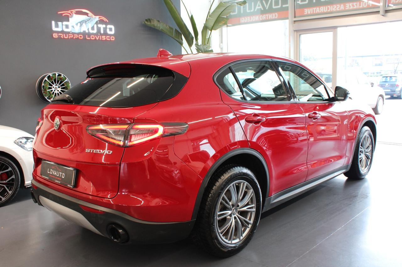 Alfa Romeo Stelvio 2.2 Turbodiesel 160 CV AT8 RWD Super