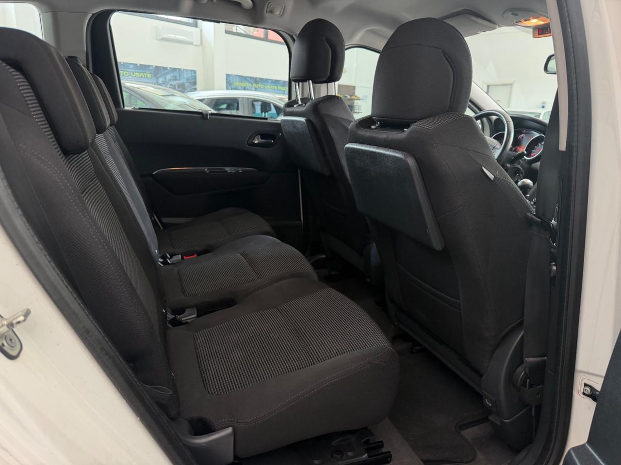 Peugeot 5008 1.6 THP 156CV Tecno