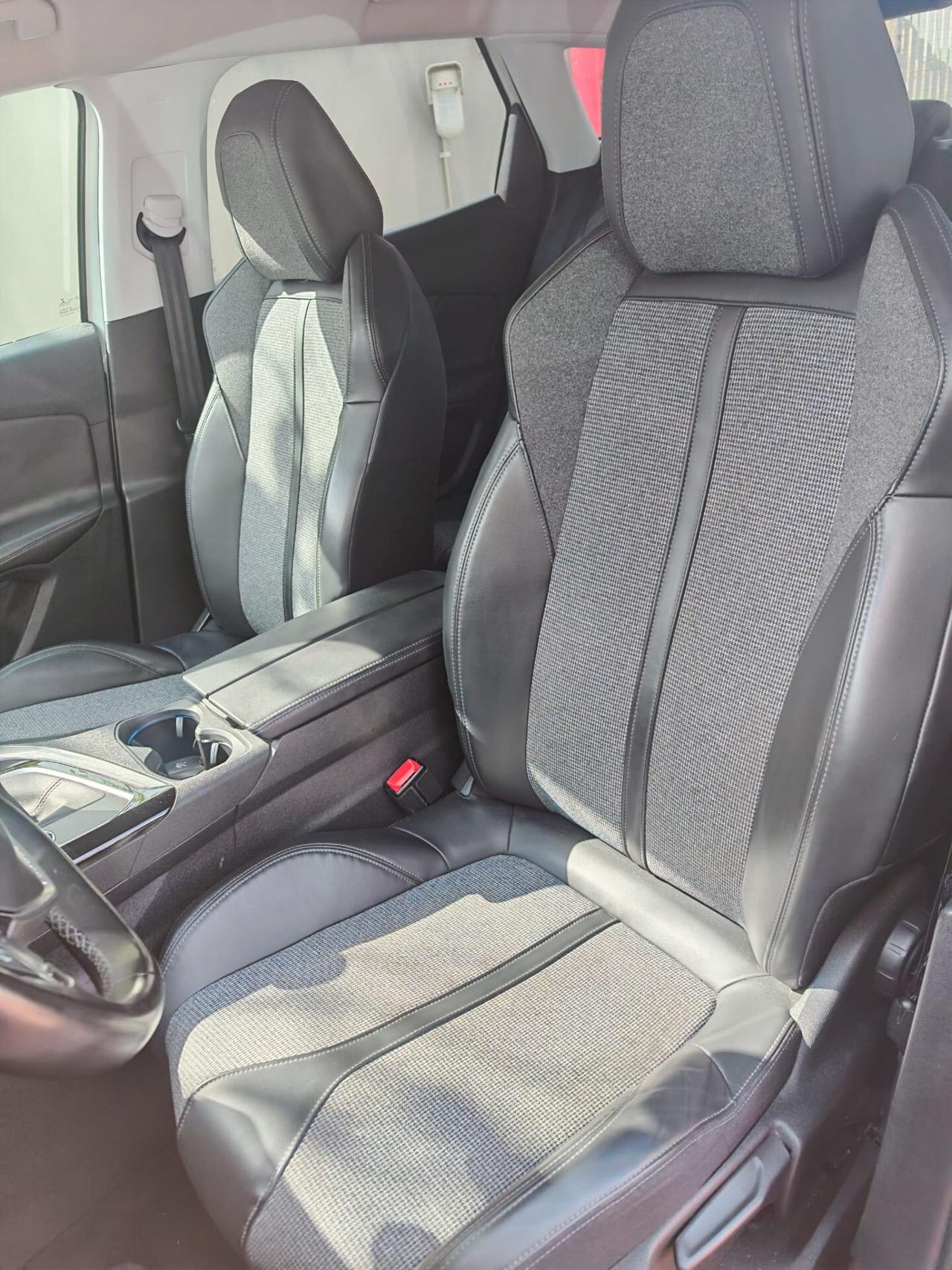 Peugeot 3008 BlueHDi 120 S&S Allure