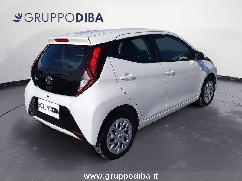 Toyota Aygo II 2018 5p 5p 1.0 x-business 72cv