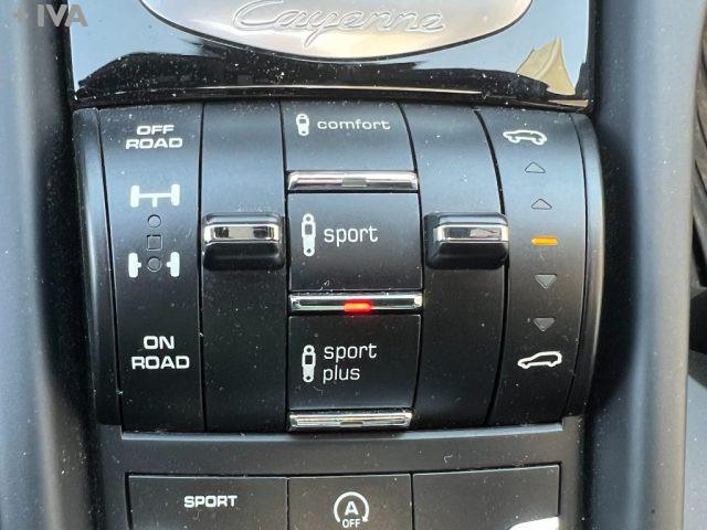 PORSCHE Cayenne 3.0 Diesel TETTO