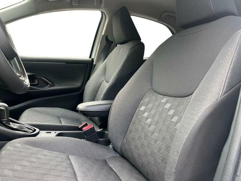 Toyota Yaris Hybrid Trend MY25