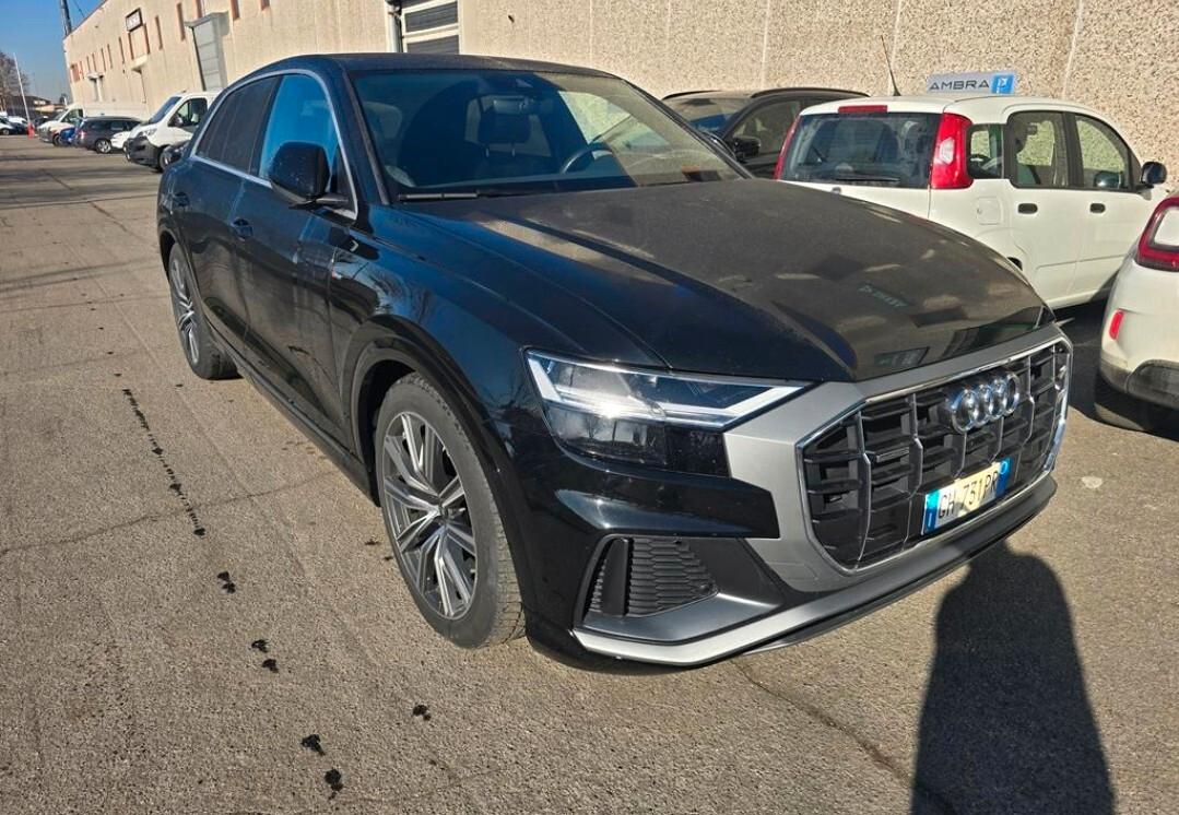 Audi Q8 45 TDI quattro tiptronic Sport