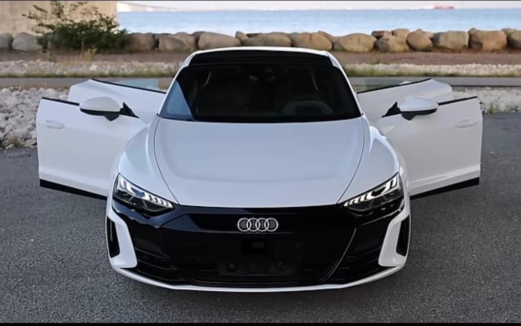 Audi E-tron GT quattro