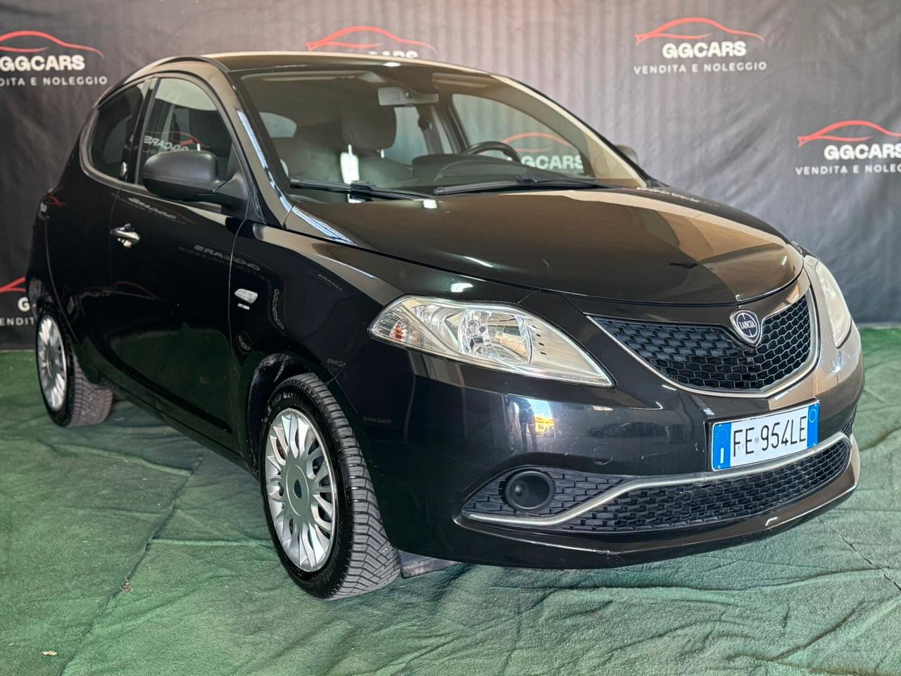 Lancia Ypsilon 1.2 69 CV 5 porte GPL Ecochic Gold
