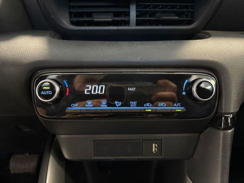 Toyota Yaris Hybrid Trend MY22