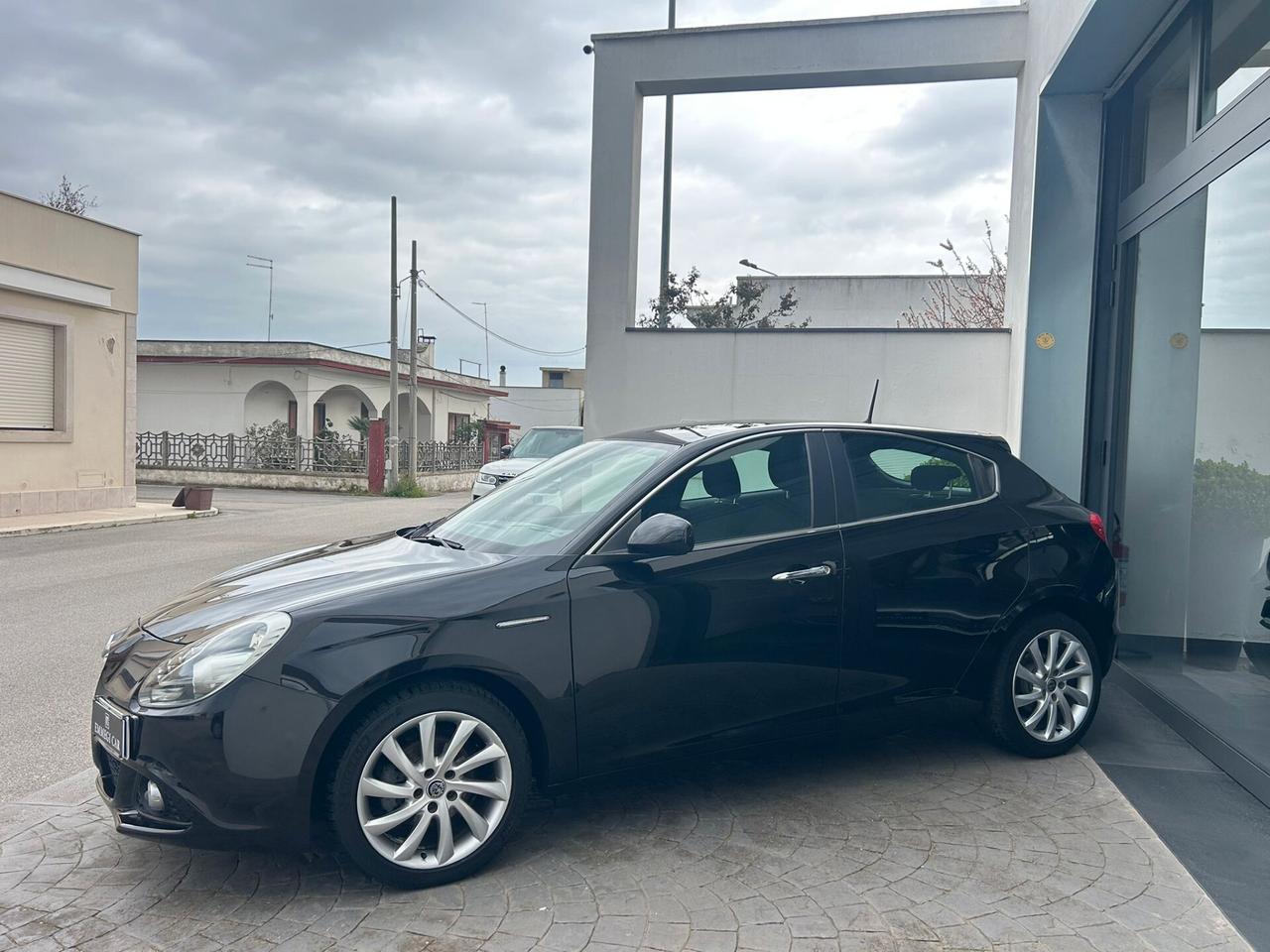 Alfa Giulietta 1.6 MJ DISTINCTIVE Km129.000-2014