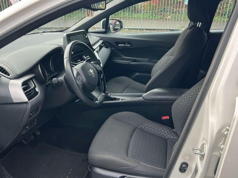 Toyota C-HR C-HR 1.8 Hybrid E-CVT Active