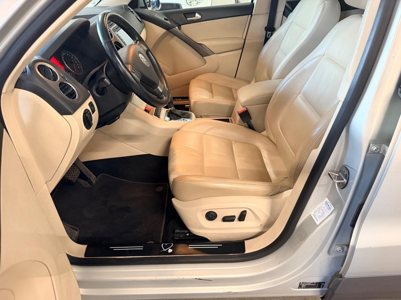 Volkswagen Tiguan 2.0 TDI DPF 4MOTION tiptronic Sport & Style