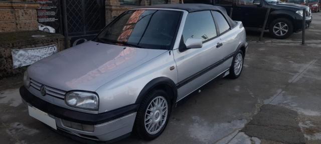 VOLKSWAGEN - Golf Cabrio - 1.6 Colour Concept