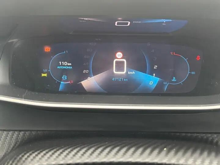 Peugeot 2008 PureTech 100 S&S Allure