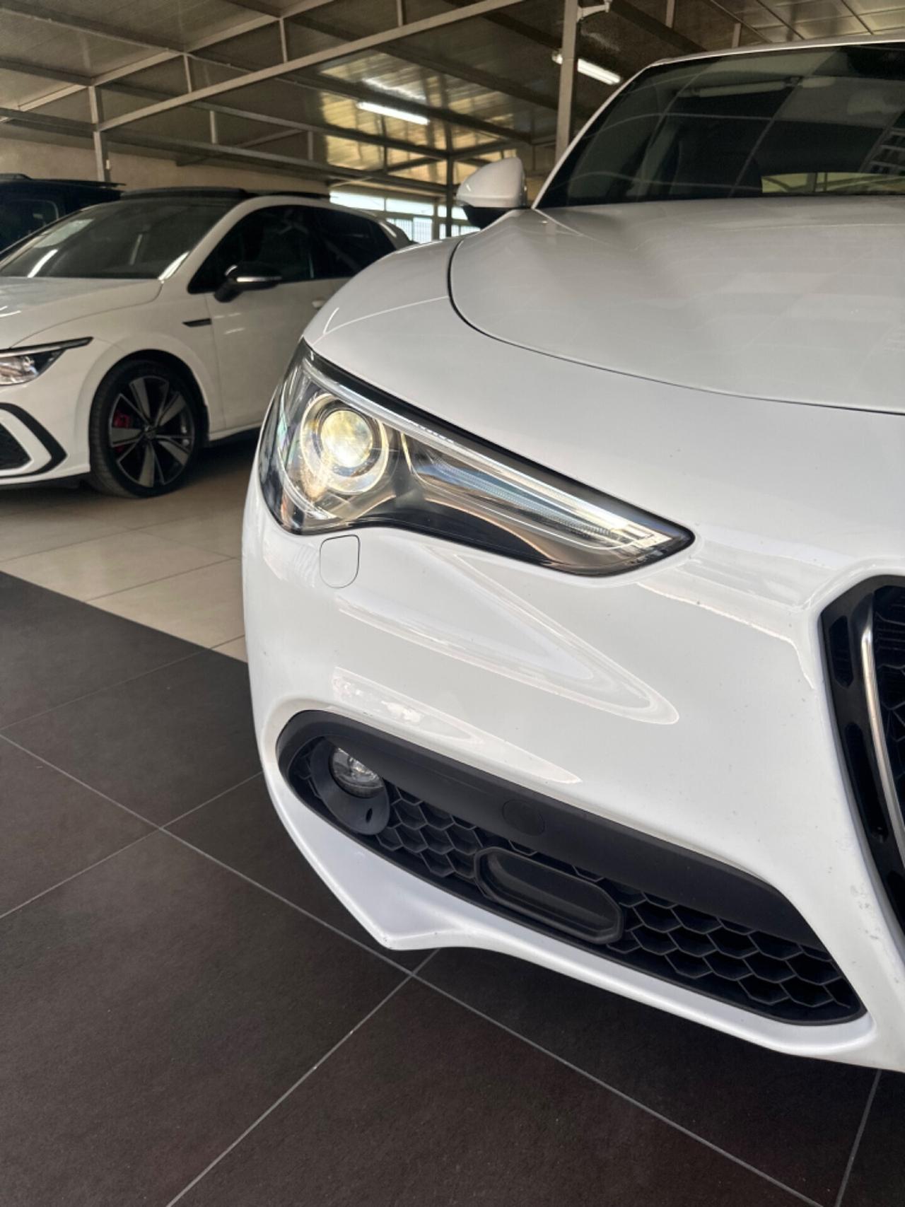 Alfa Romeo Stelvio 2.2 Turbodiesel 190 CV AT8 RWD Executive 2021