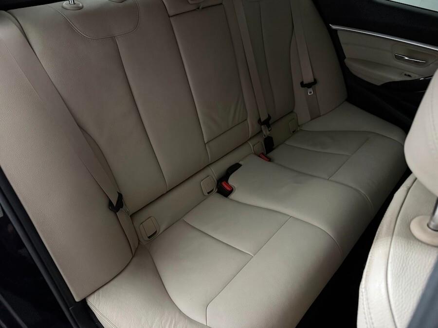 Bmw 318d Berlina Luxury Automatica