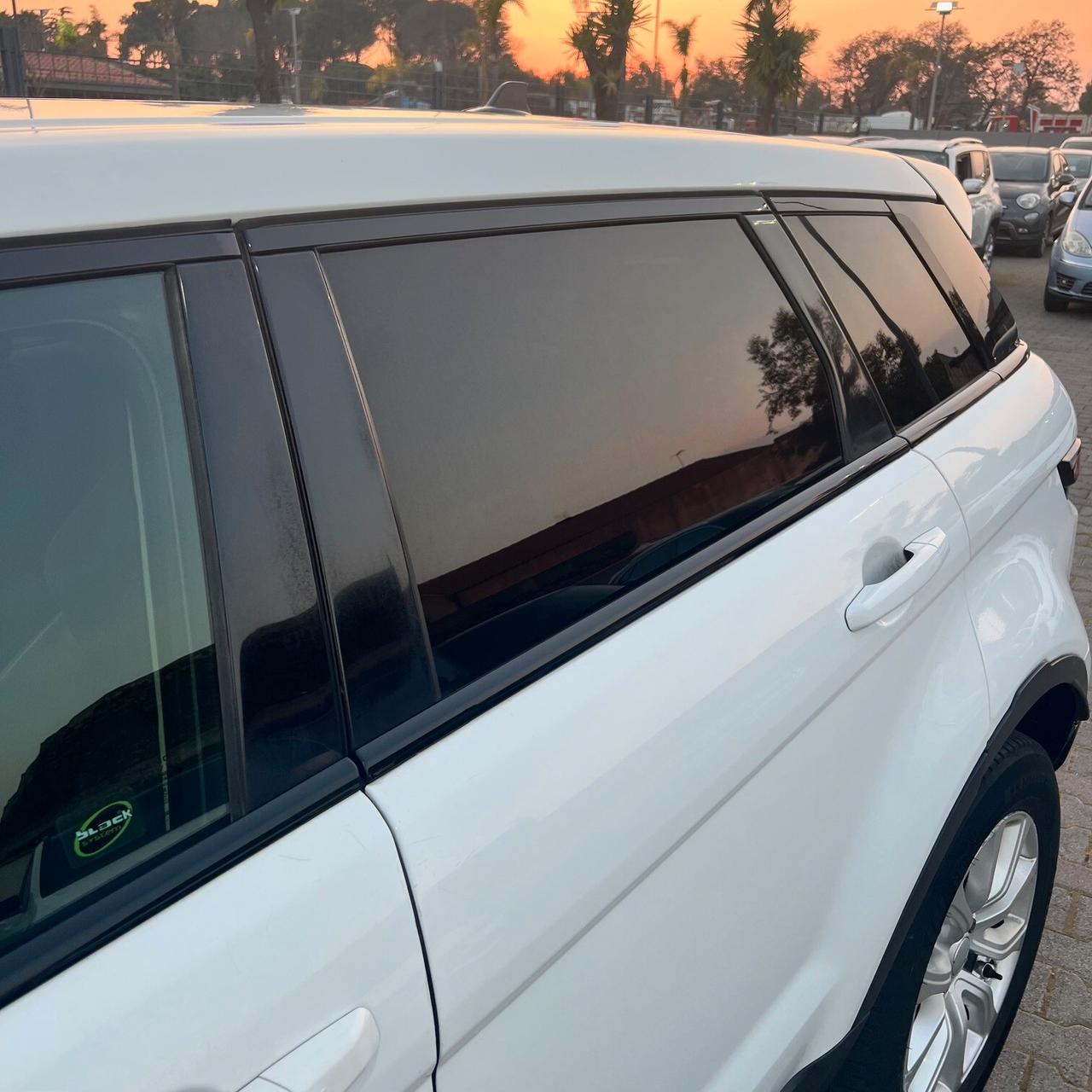 Land Rover Range Evoque 2.0 TD4 180 CV 5p. Autobiography