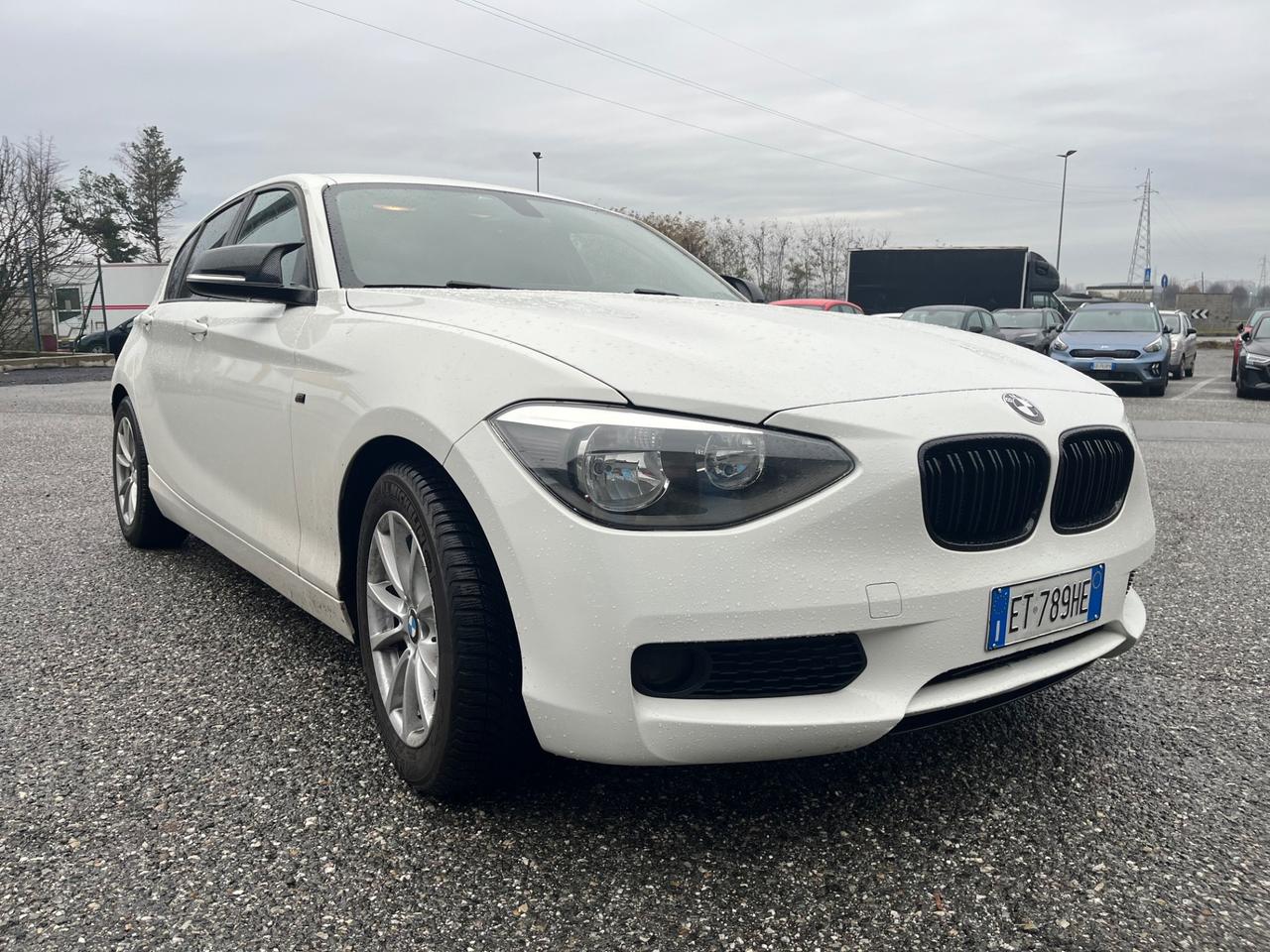 Bmw 120 120d 5p. Urban